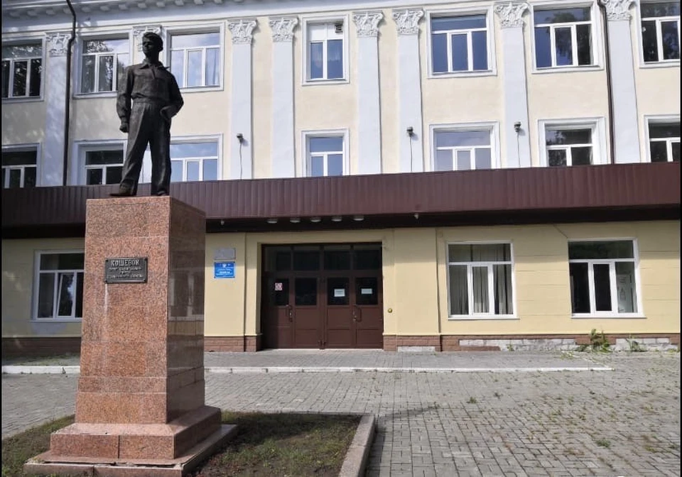 Полученная дотация и дополнительные средства, позволят объявить в начале 2022 год аукцион на поиск подрядчика для проведения капремонта на полную стоимость работ – порядка 290 млн рублей, что позволит привлечь к торгам крупные строительные организации. Фото: 2ГИС