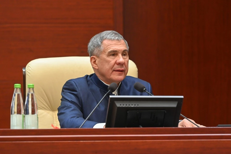По словам президента Татарстана, в регионе организована планомерная работа по адекватному разъяснению гражданам важности вакцинации. Фото: пресс-служба президента Татарстана