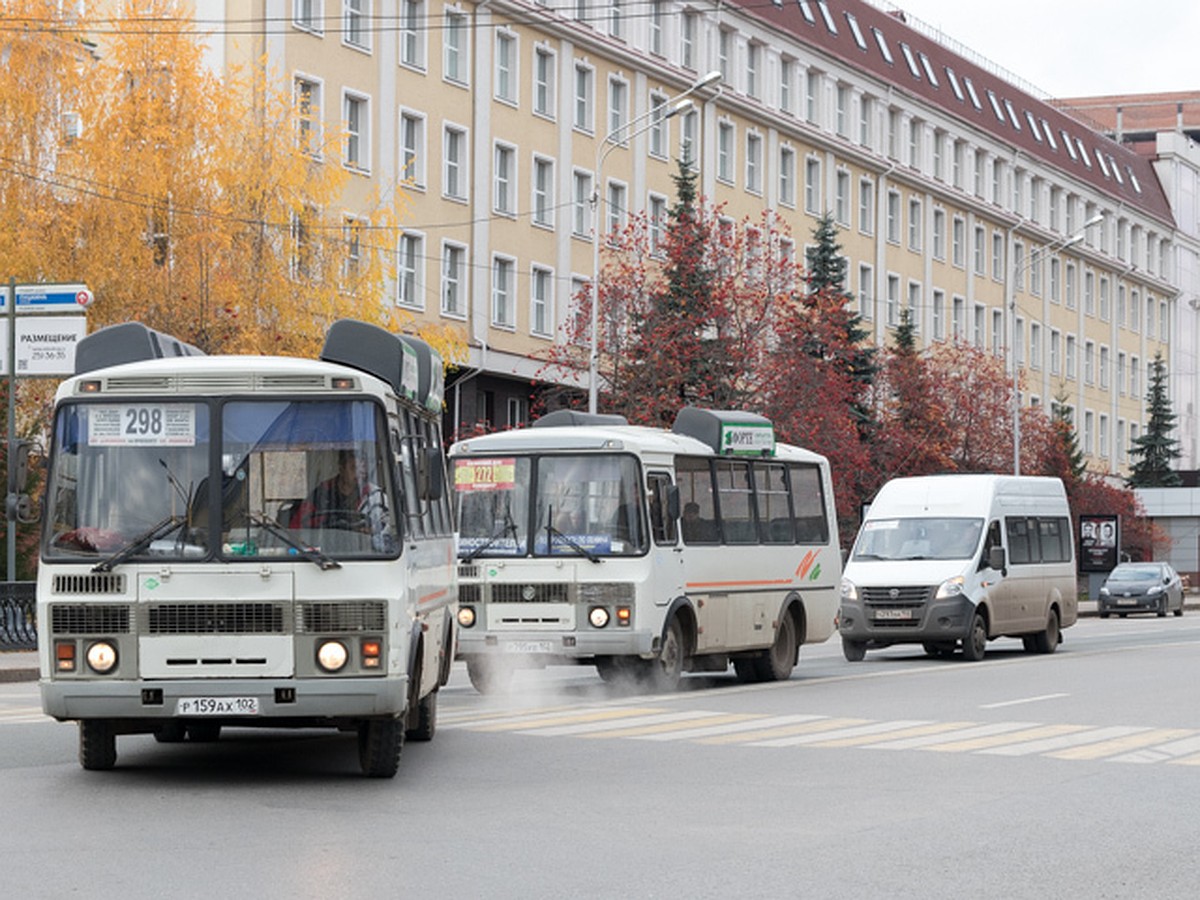 Старые автобусы ПАЗ больше не обслуживают пассажирские перевозки в Уфе -  KP.RU