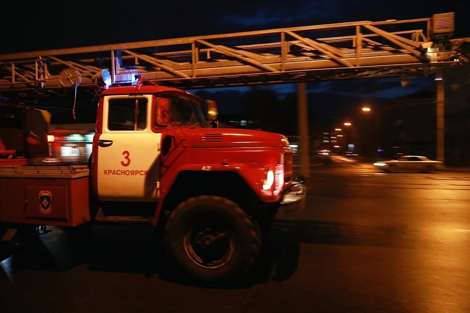 В Красноярске в «Белых росах» случился пожар в квартире