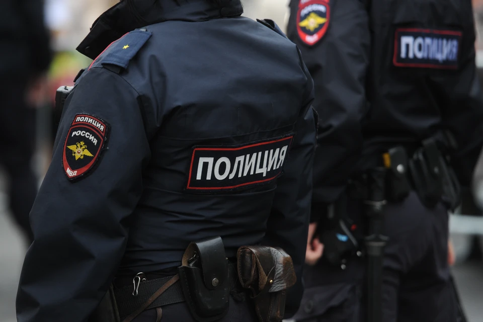 Полиция задержала мужчину, стрелявшего из пистолета-пулемета.