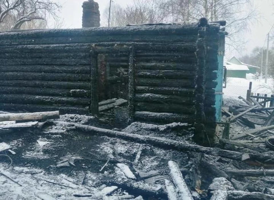 Трагедия случилась в селе Нижние Прыски на Центральной улице. Сообщение пожарным поступило ранним утром в 5:50.