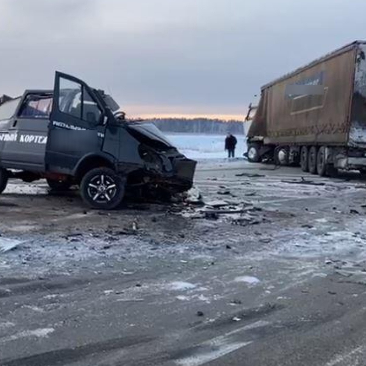 Забрал с собой на тот свет: в Иркутской области жена погибла в ДТП,  перевозя гроб с телом мужа на кладбище - KP.RU