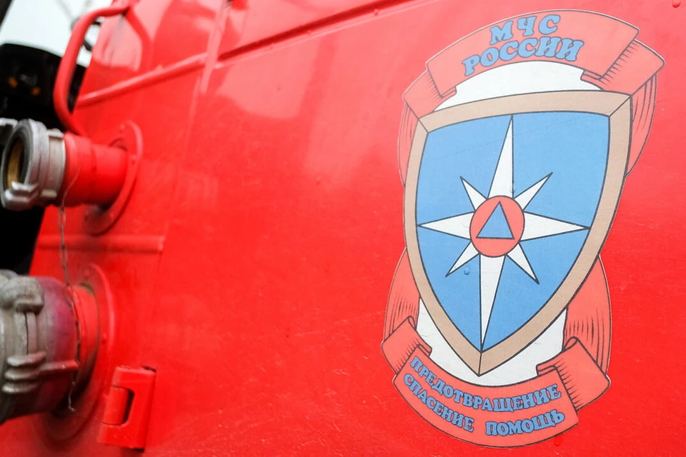 Мужчина пострадал при пожаре в "трешке" в Кировском районе Петербурга.