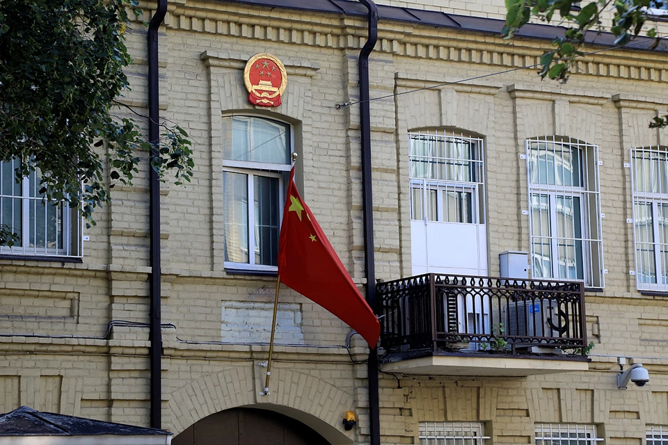 Китай настоятельно посоветовал литовцам не спешить. Но те, проявив гордую непреклонность, офис Тайваня все же у себя открыли.