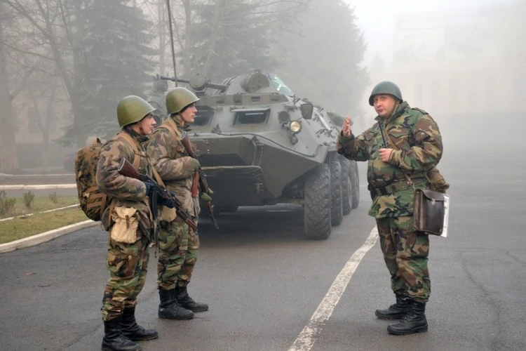 Есть версия: В Молдове ввели чрезвычайное положение на два месяца на случай войны?
