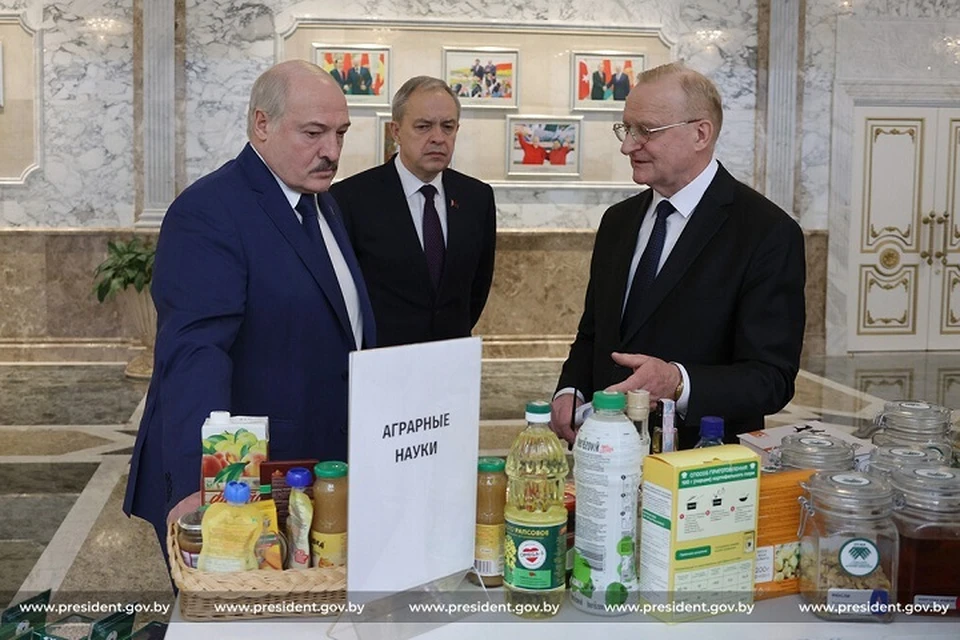 Лукашенко сказал, что белорусских ученых трудности никогда не останавливали. Фото: president.gov.by