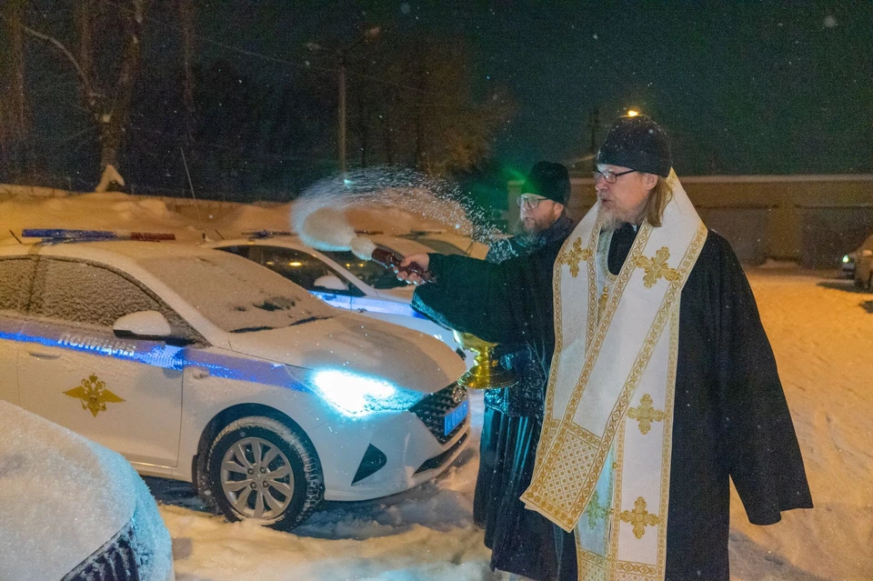 Митрополит Марк благословил 34 автомобиля Hyundai Solaris для рязанской ГИБДД. Фото: Рязанская епархия.