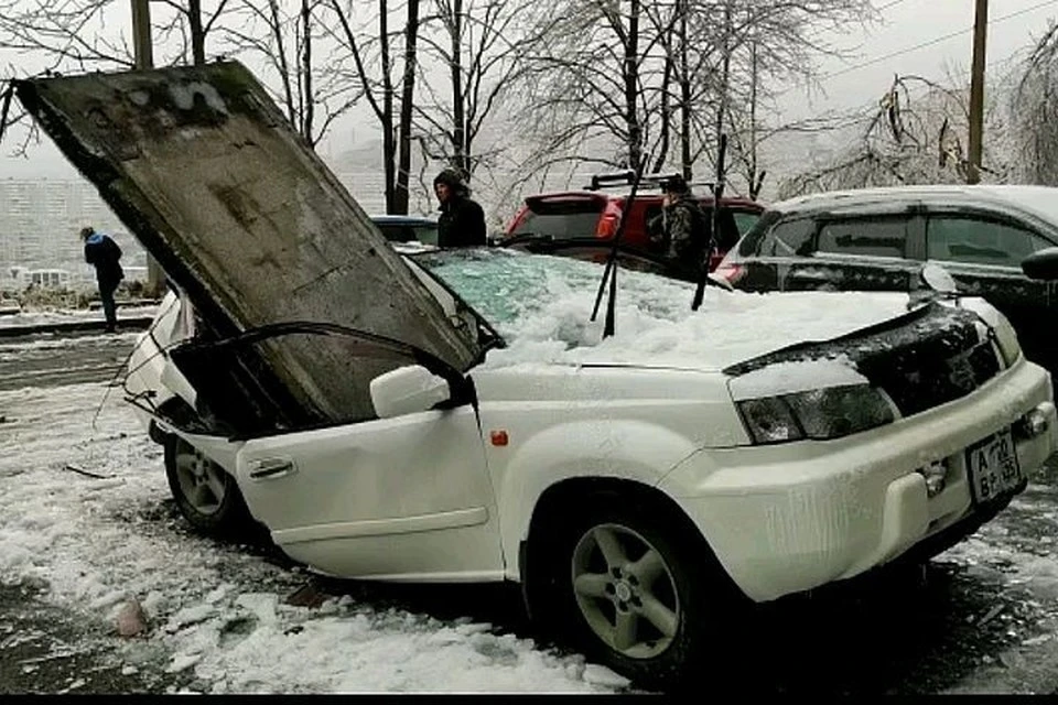 Что делать, если на машину упала сосулька, снег или лёд?