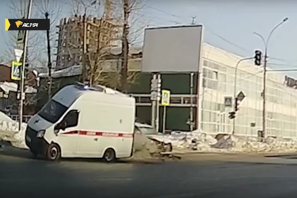 В ДТП пострадали трое. Фото: кадр из видео