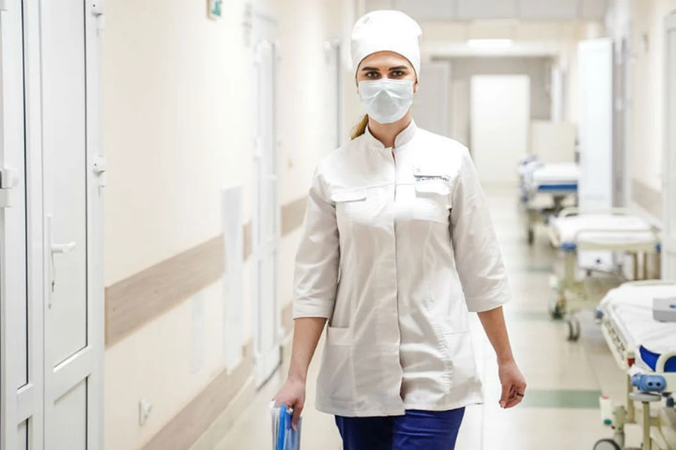 В Иркутской области на больничном по коронавирусу находятся 2, 5 тысячи врачей.