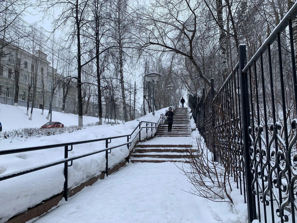 Температура воздуха днем прогнозируется около -11…-13°С.