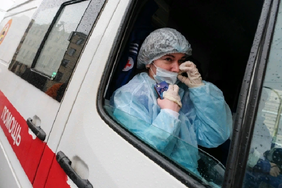 Медики вывезли из прифронтовых районов более 150 пациентов, находящихся в тяжелом состоянии