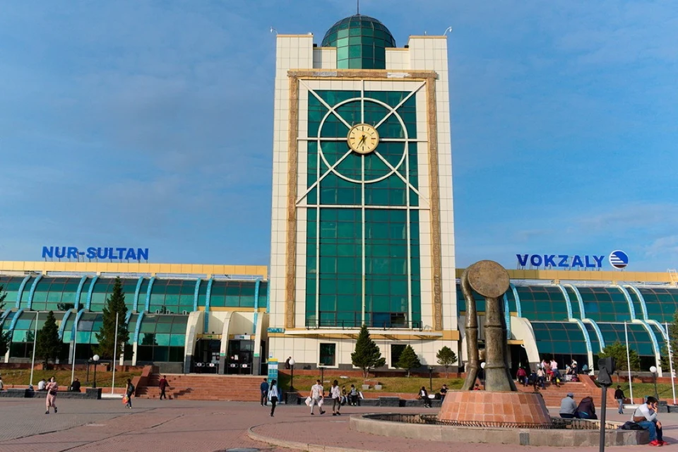 Отказаться от кириллицы в Казахстане решили еще в октябре 2017 года.