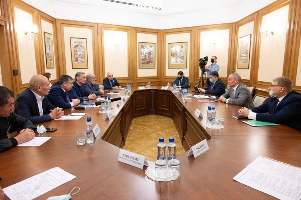 Встреча с главами диаспор прошла в пятницу, 18 февраля. Фото: департамент информационной политики Свердловской области