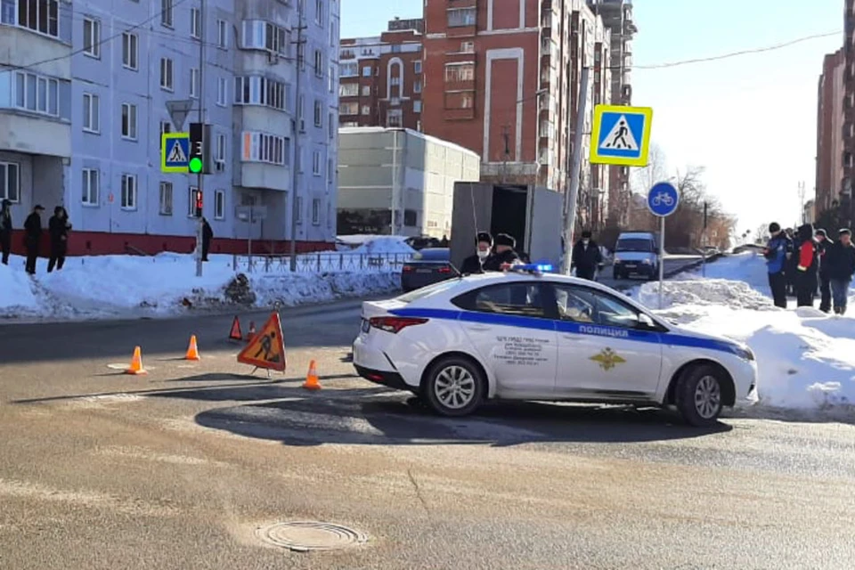 Авария произошла на пересечении улиц Степной и Серафимовича. Фото: ГИБДД 54