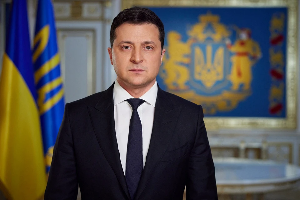 Зеленский: Украина ничего и никому не должна
