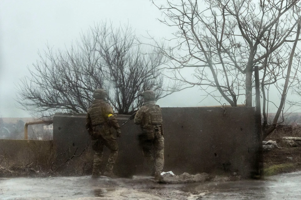 Украинские военные массово покидают передовые позиции, заявили в ЛНР