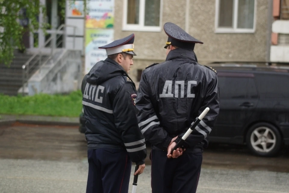 В Ростове автомобиль сбил 15-летнего парня