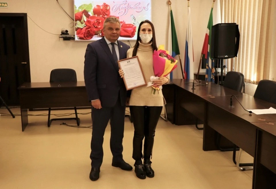 В Хабаровском районе молодые семьи получили сертификаты на покупку жилья