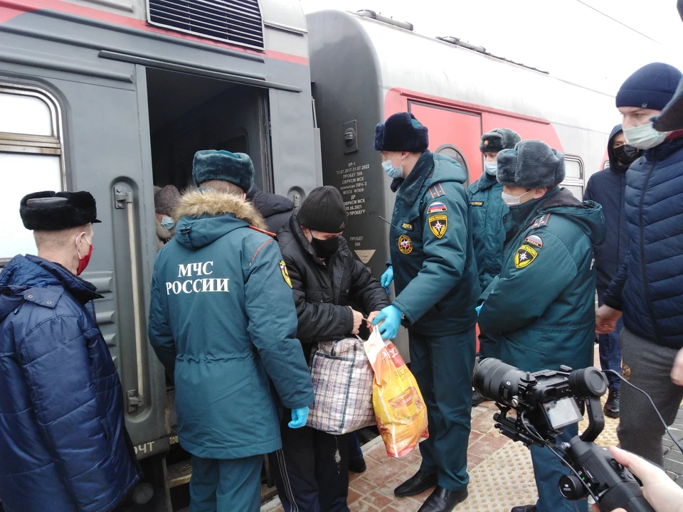 22 февраля в 12:05 в Белгород приехал первый поезд с беженцами.