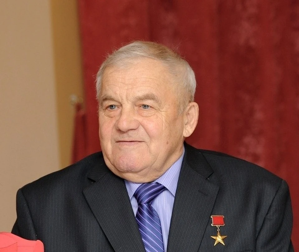 Герой Социалистического Труда Евгений Алексеевич Яковлев отмечает 85-летие.
