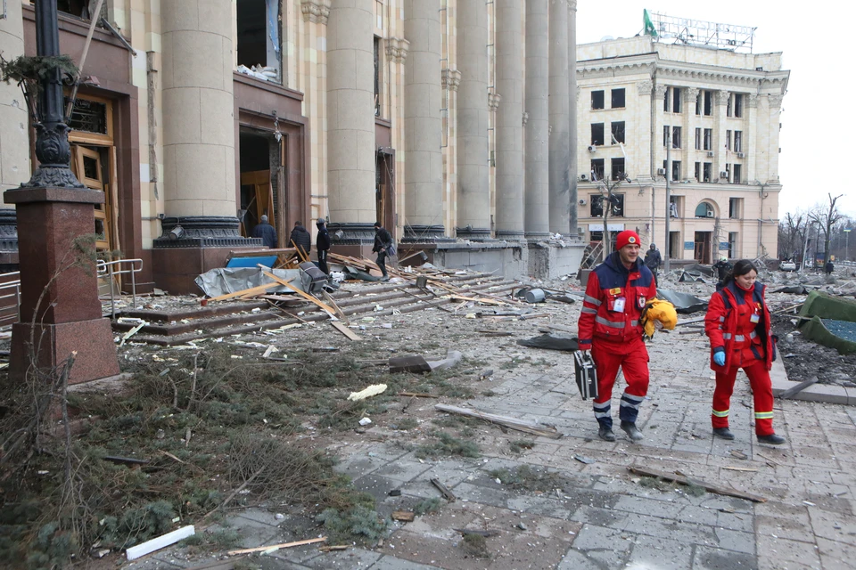 Последствия удара по зданию обладминистрации в Харькове.