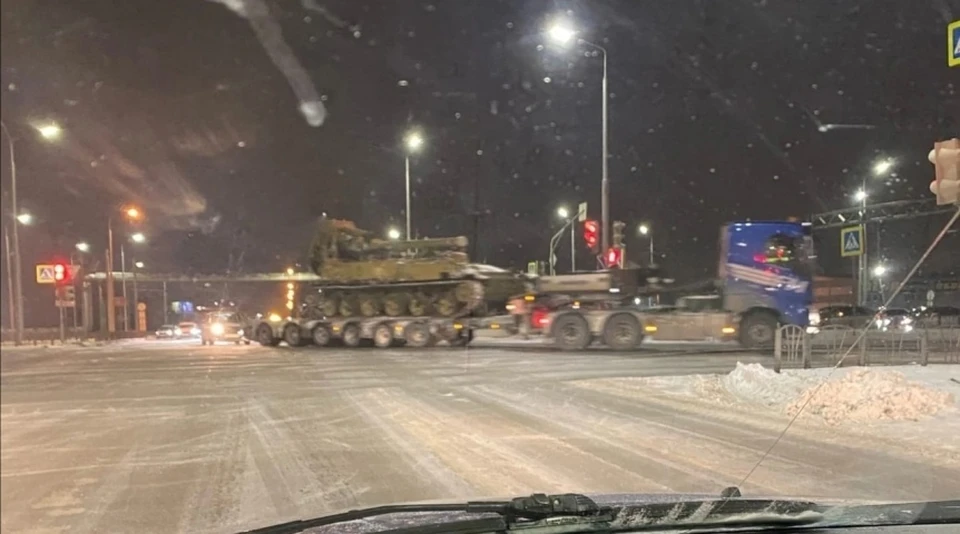 Многих омичей движение военных колонн по городу давно не удивляют. Фото: соцсети