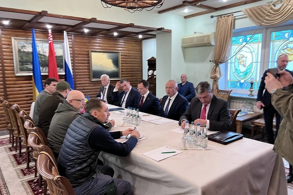 Россия и Украина подвели итоги второго раунда переговоров в Белоруссии Фото: Twitter МИД Белоруссии
