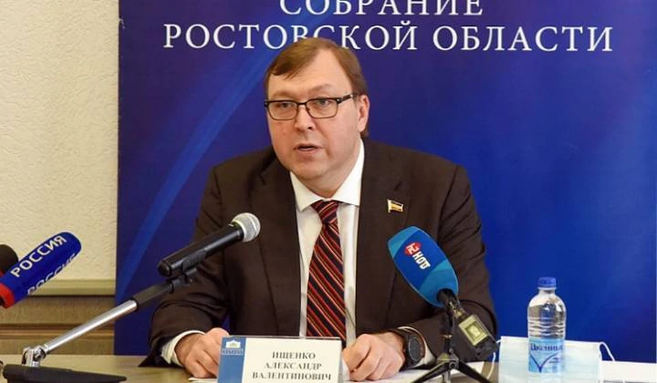 Спикер Заксобрания Александр Ищенко рассказал о работе донского парламента в условия санкций, которые вводят в отношении России. Фото: прес-служба ЗС РО