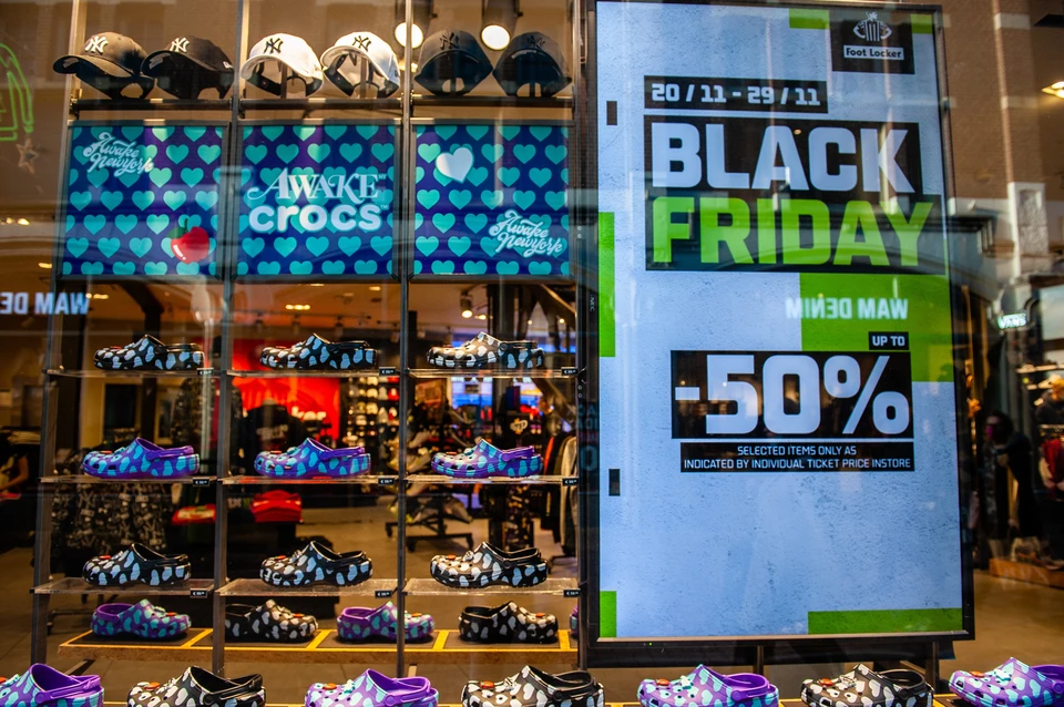 Crocs приостанавливает деятельность в России