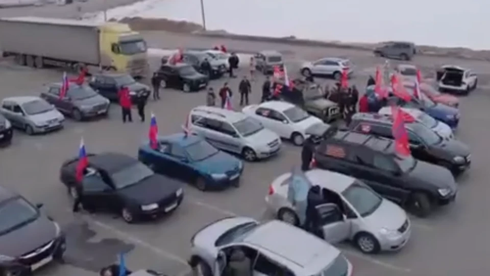 В Новомосковске Тульской области прошел автопробег в поддержку Вооруженных сил РФ