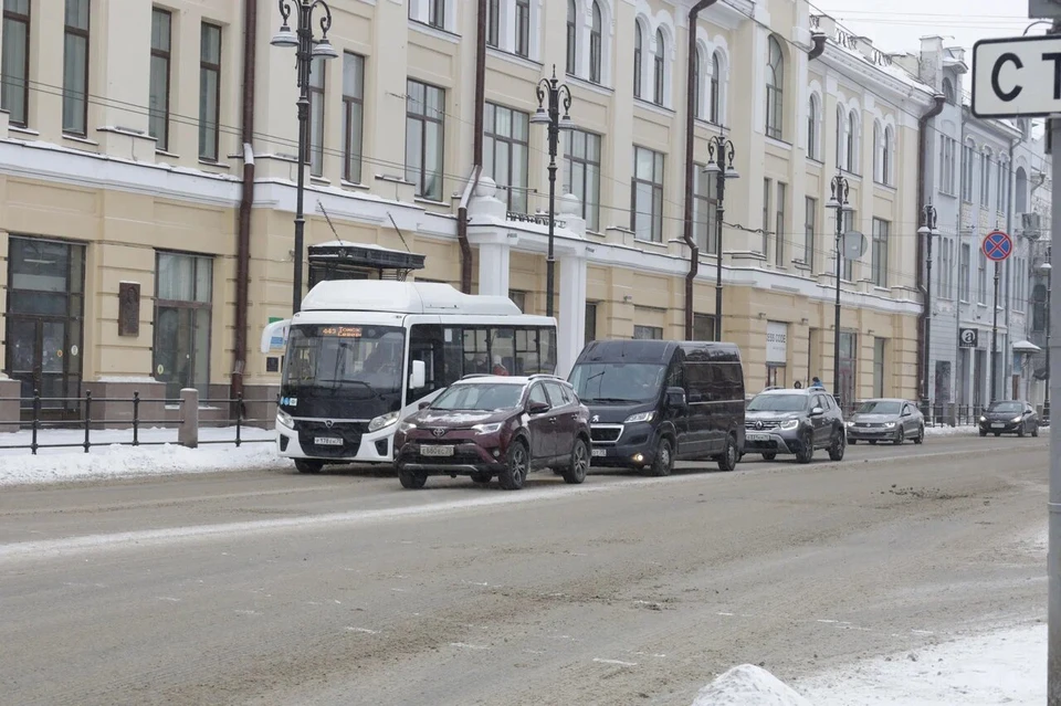 Полицейские просят томичей сообщать о водителях маршруток, грубо нарушающих ПДД.