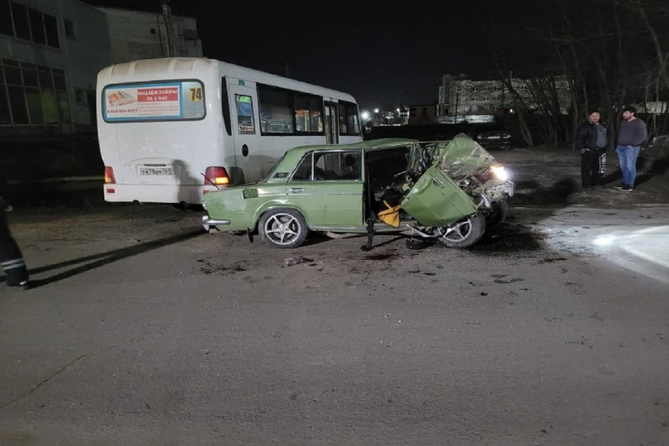В Таганроге столкнулись автобус и легковушка. Фото: ГИБДД по РО.