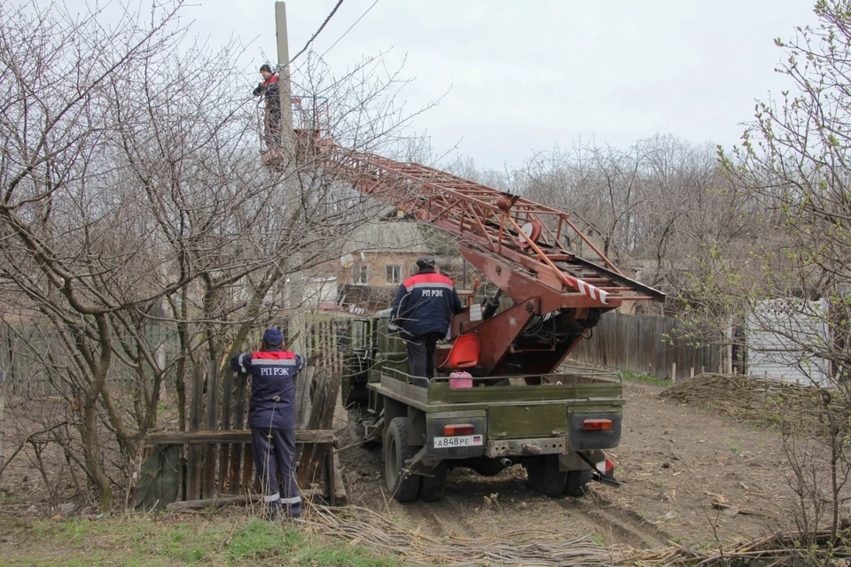 К аварийно-восстановительным работам энергетики приступят после окончания обстрелов