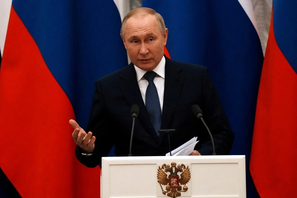 Путин поручил реализовать меры по переводу расчетов за газ на рубли до 31 марта 2022