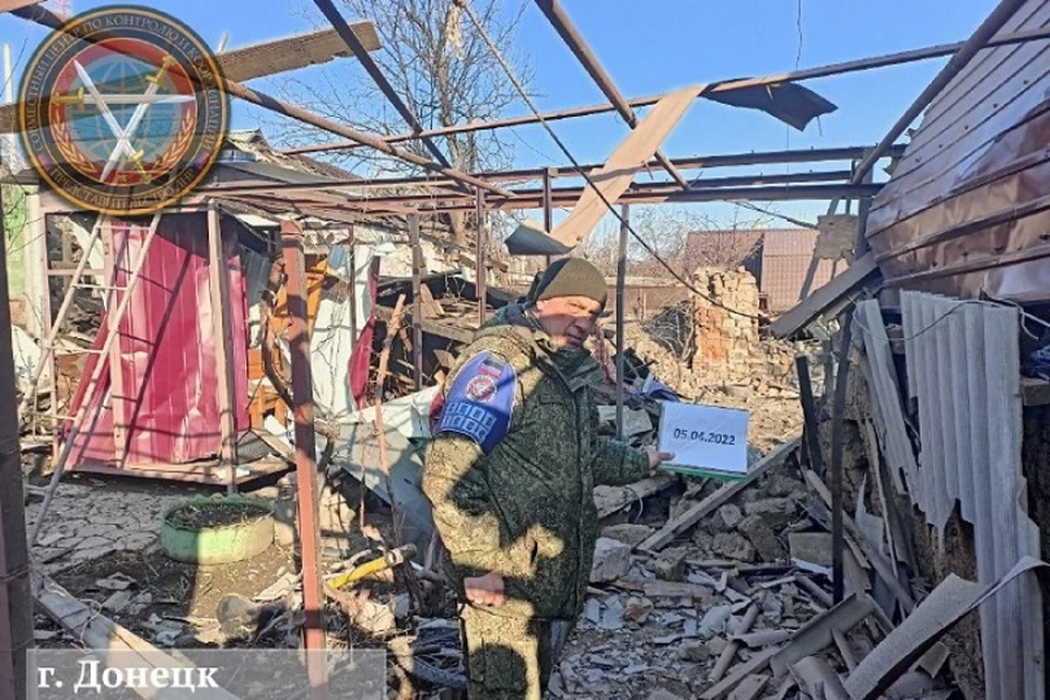 Последствия обстрела Ленинского района Донецка. Фото: СЦКК ДНР
