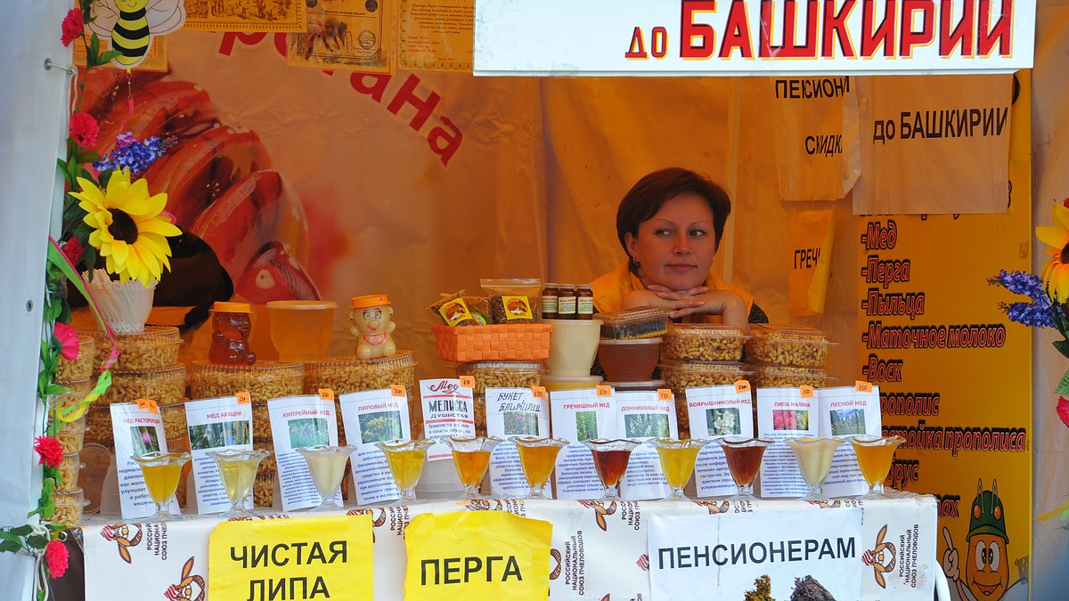 В супермаркеты не ходите! Эксперт объяснил, что в магазинах продают под  видом настоящего меда - KP.RU