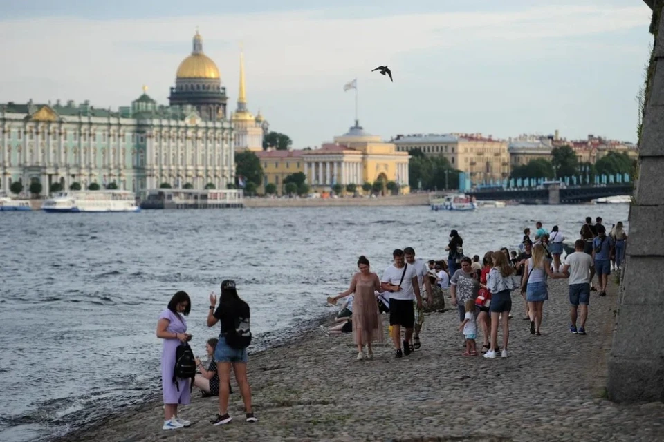 засадка городов. питер сегодня. похолодание в петербурге. фотографии санкт петербурга в апреле. питер дождь снег.