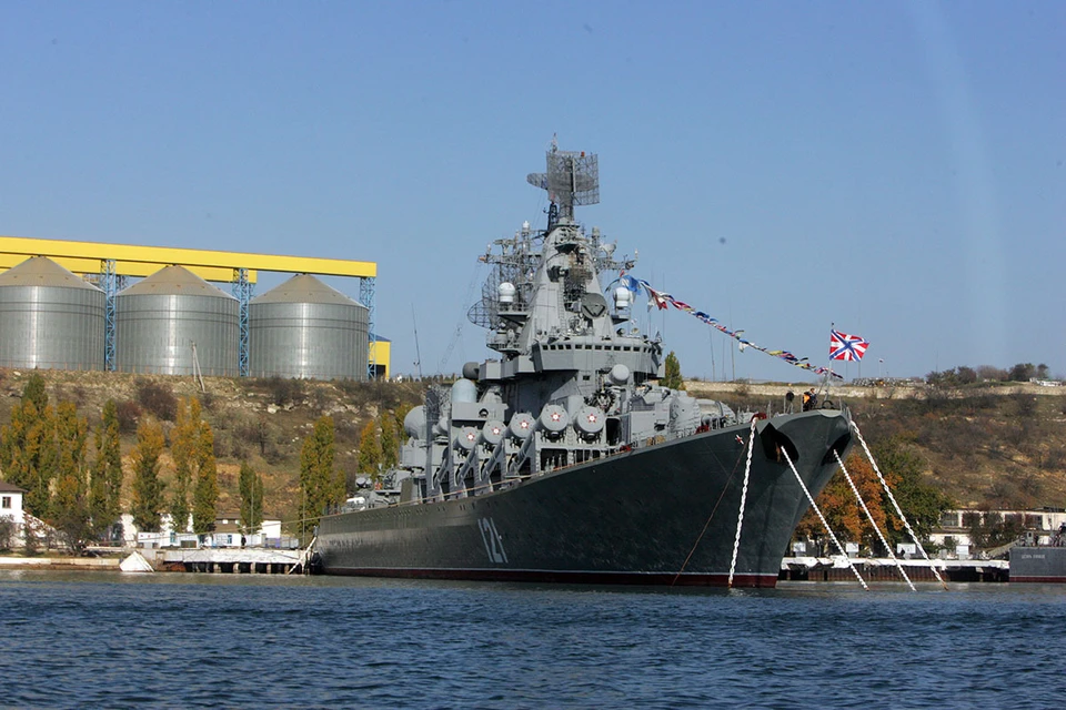Для Черноморского флота крейсер «Москва» - это, конечно, чувствительная потеря. Можно ли будет вернуть его в строй и когда - вопрос открытый.