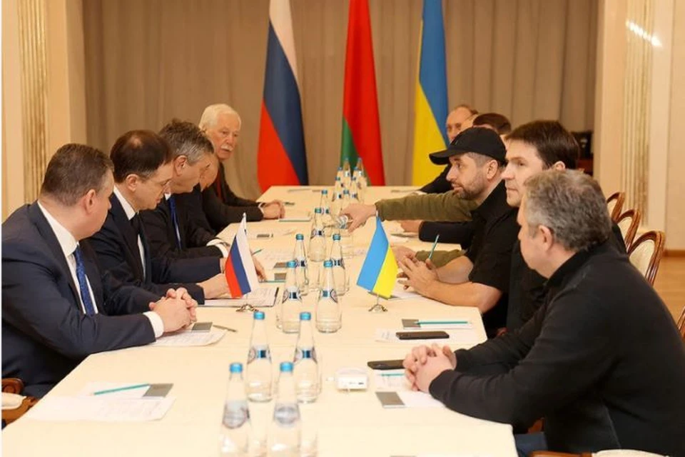Первые три раунда российско-украинских переговоров прошли в Беларуси. Фото: REUTERS