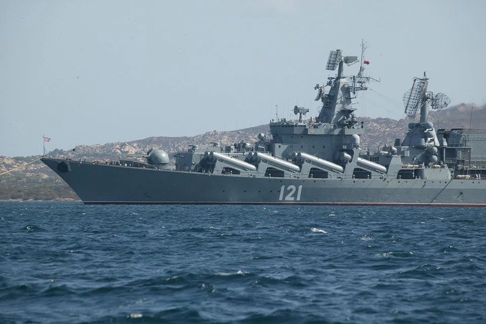 Пентагон: Крейсер "Москва" находится на плаву и добрался до Севастополя своим ходом