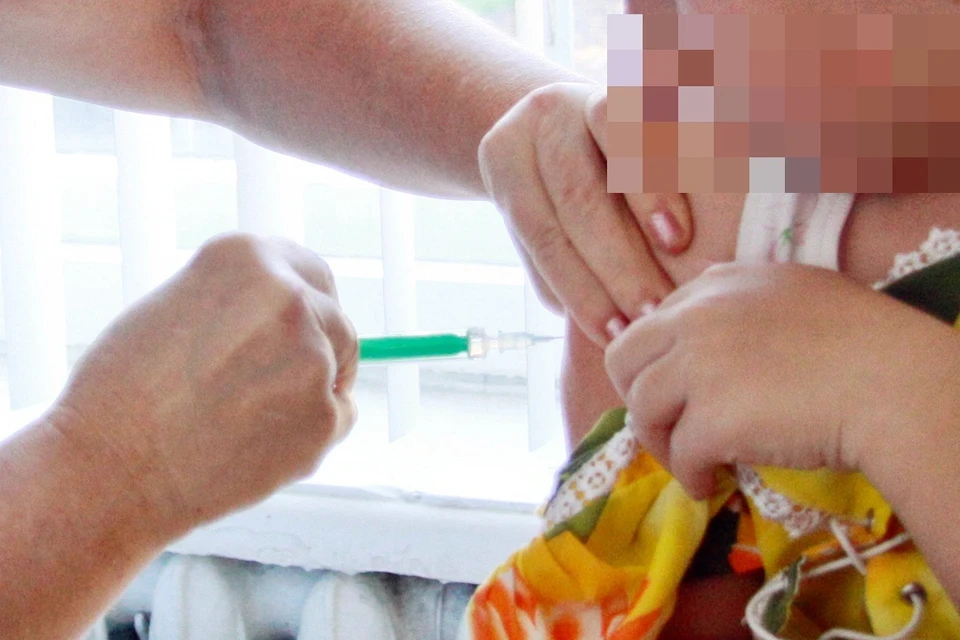 Девочке поставили вакцину от гриппа в детсаду без согласия родителей.