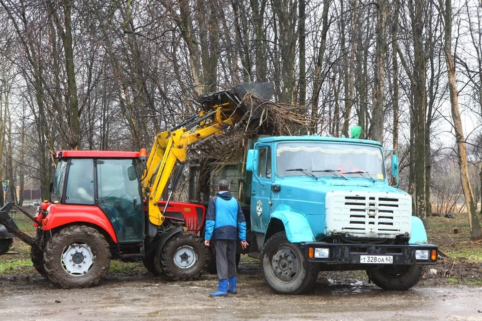 В Рязани прошел третий общегородской субботник. Фото: vk.com/glavarzn.