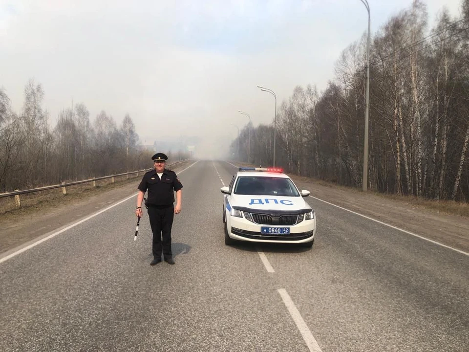 Полоса пала растянулась от села Бедарево до поселка Металлургов.