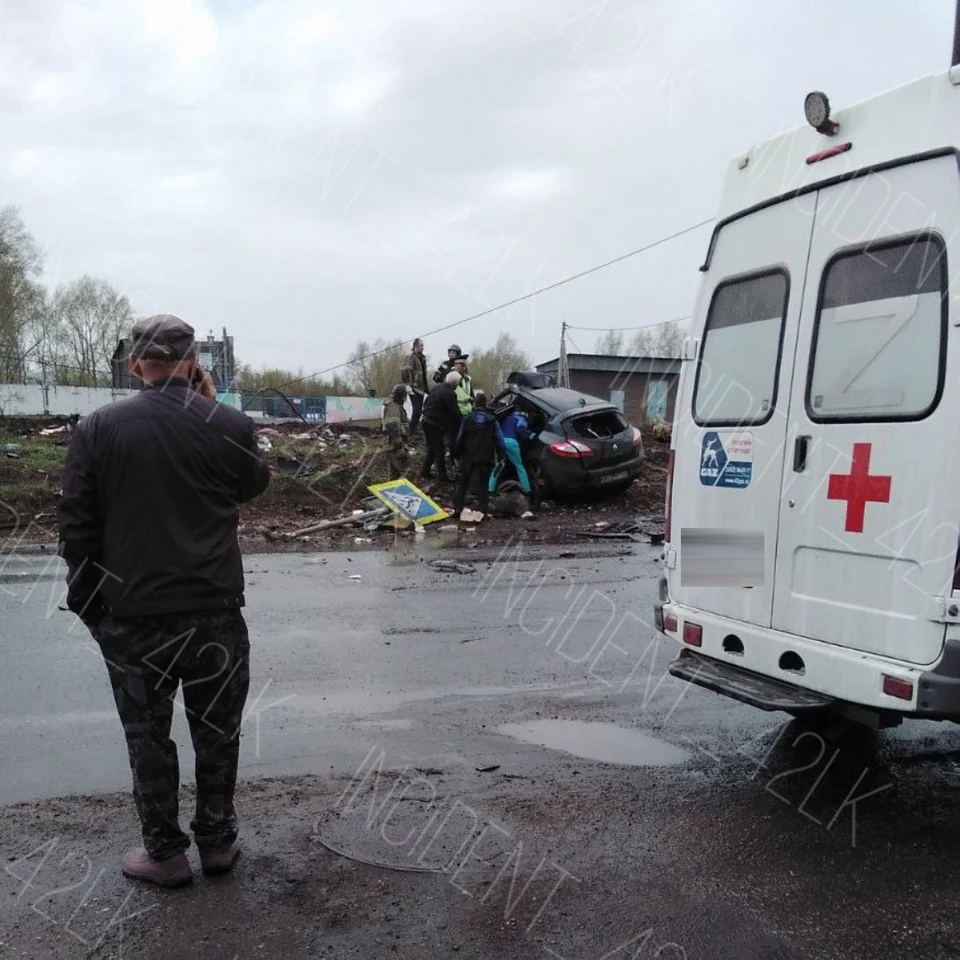 В жестком ДТП в Кузбассе погиб человек - KP.RU