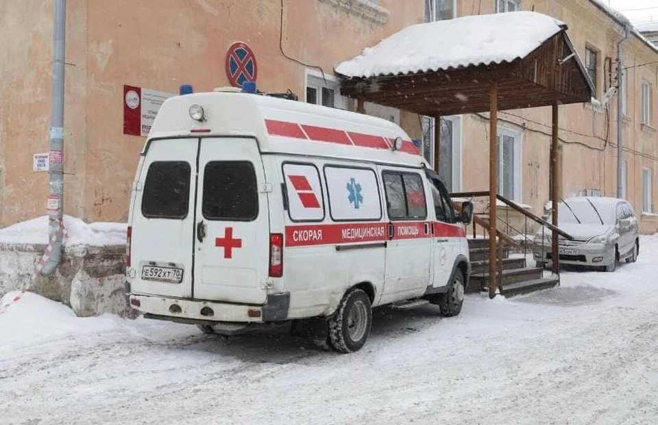 С ожогами кистей рук в ОКБ был доставлен 34-летний мужчина.
