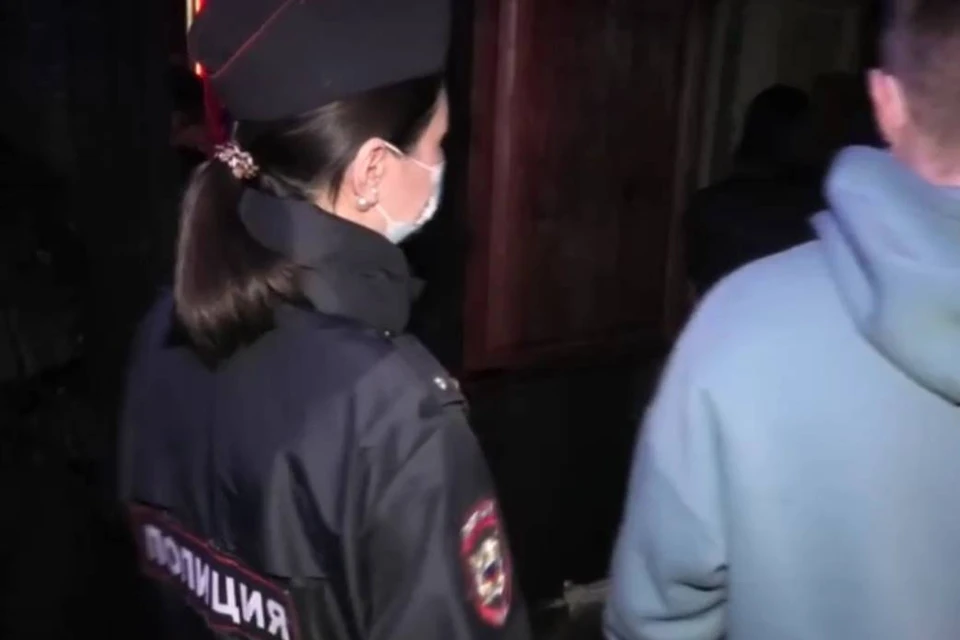 Двух подростков задержали полицейские в ночном клубе Иркутска