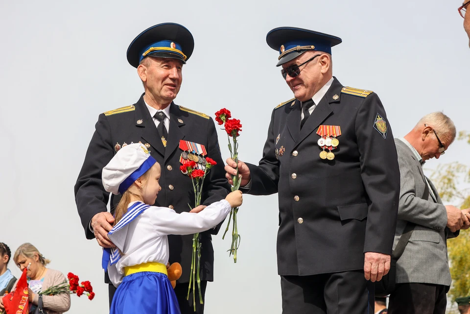 В Челябинске уже состоялись парад и мемориальная церемония, но праздничные мероприятия продолжаются