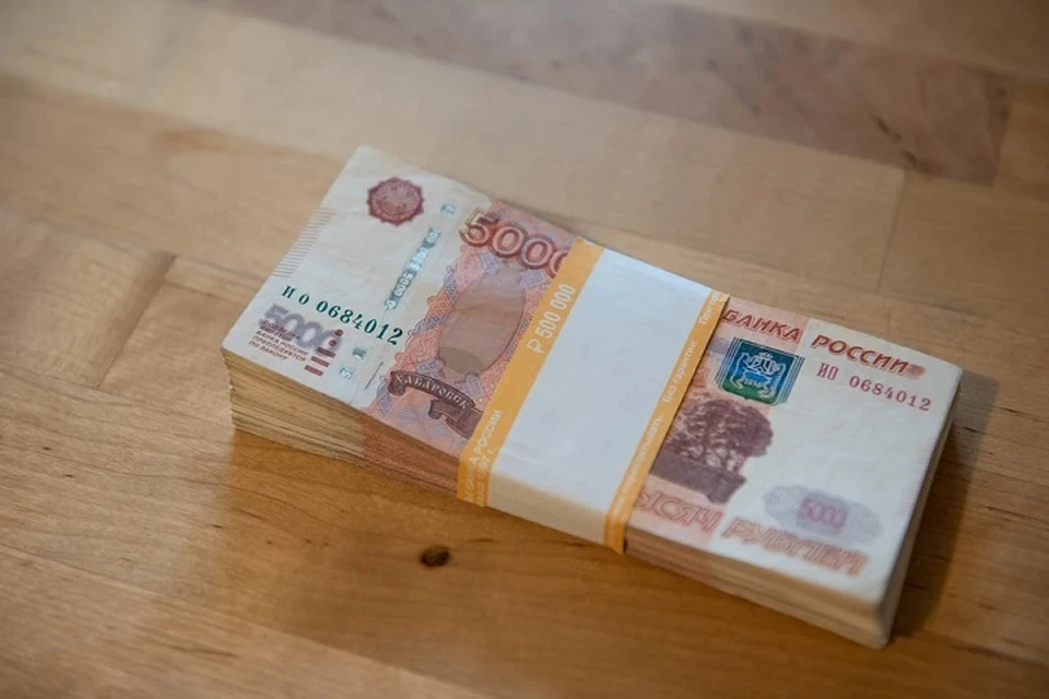 В собственности у специалиста также есть квартира и машина